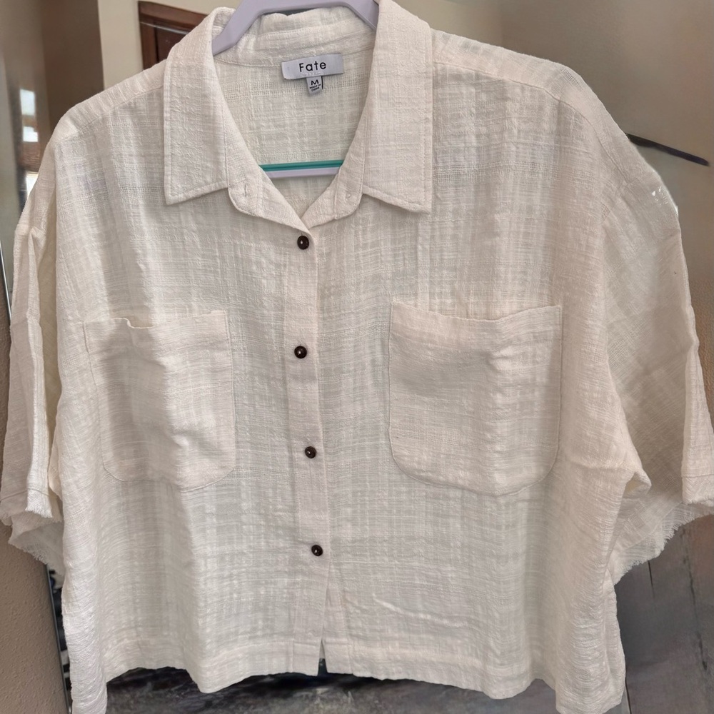 Fate Ivory/Cream Top Short Sleeved Button DownTextured Blouse Shirt Sz M